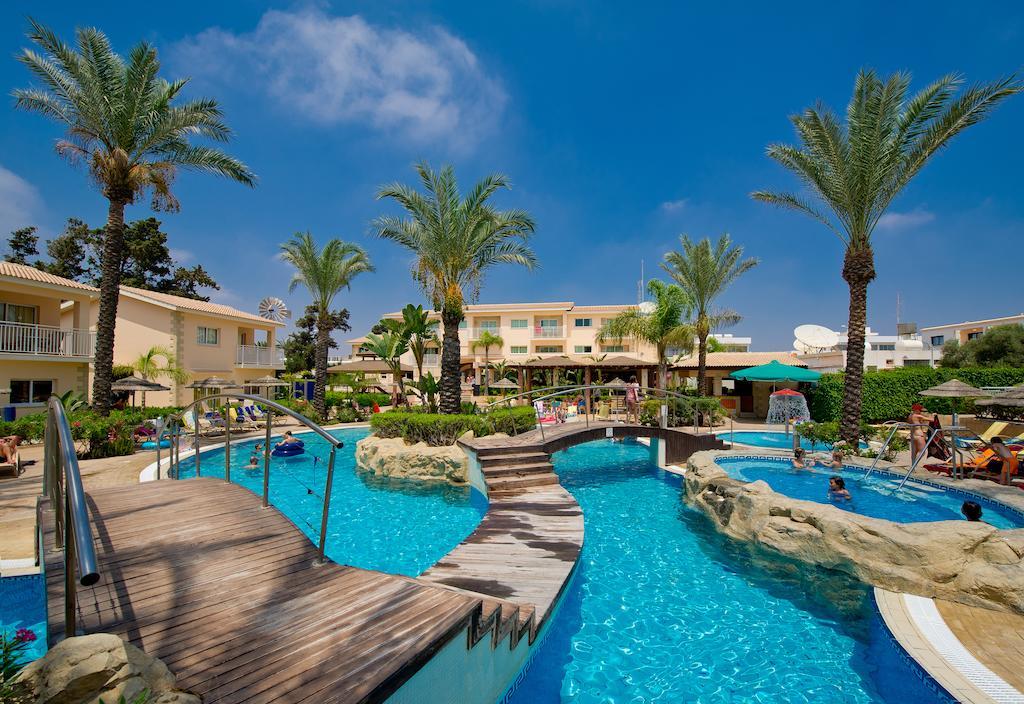 Tasia Maris Gardens Ayia Napa Bagian luar foto