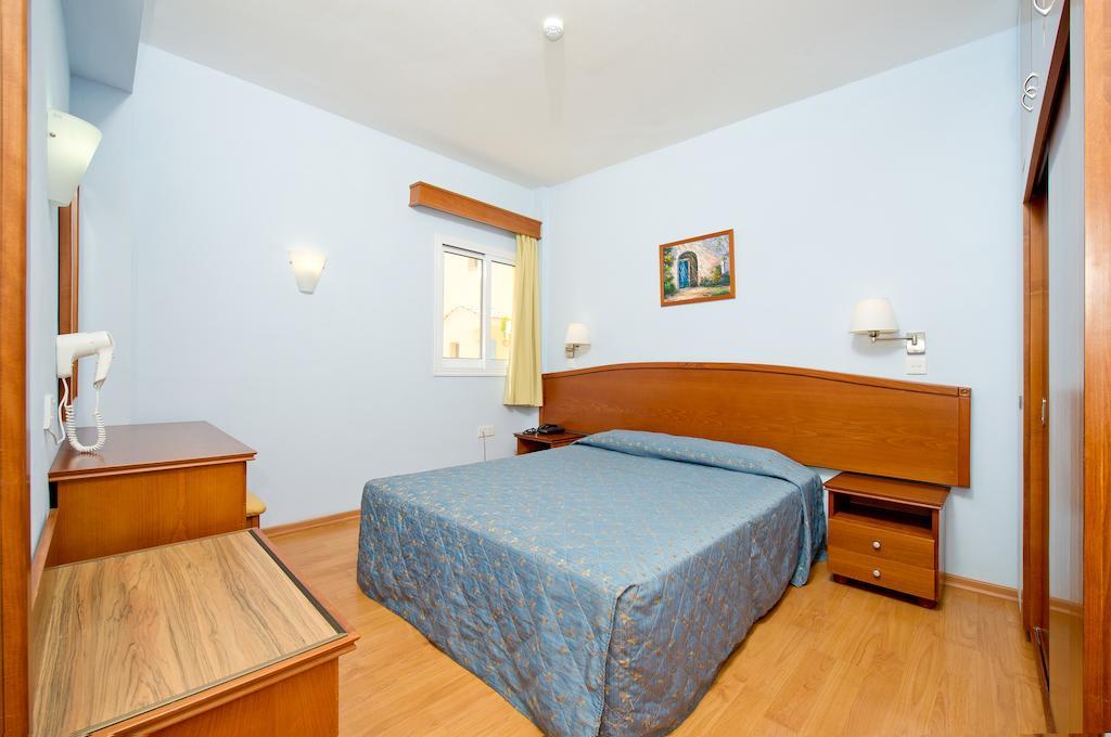Tasia Maris Gardens Ayia Napa Ruang foto